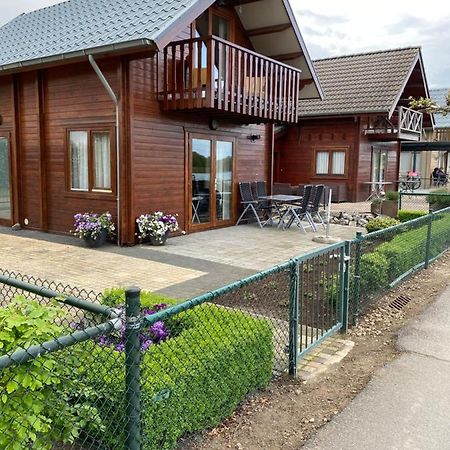 Chalet La Meuse Villa Маасейк Екстериор снимка