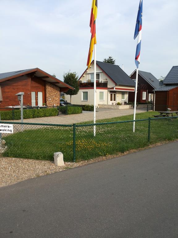 Chalet La Meuse Villa Маасейк Стая снимка